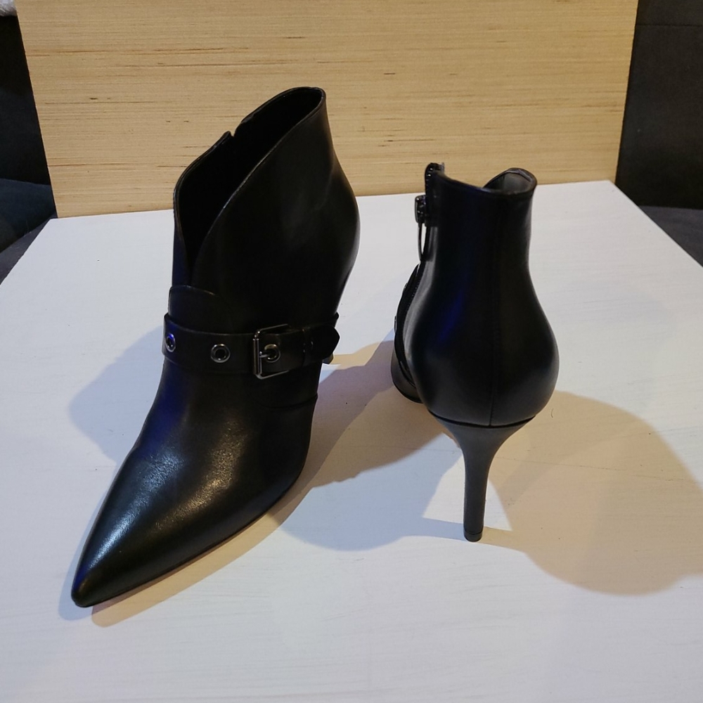 Booties - Picture 5 of 7